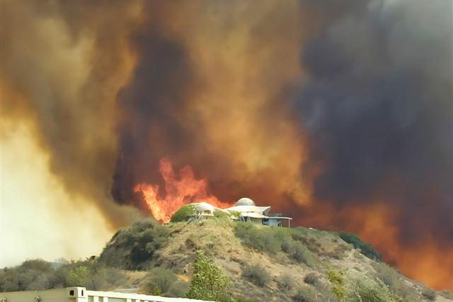 California Wildfire vs a Monolithic Dome